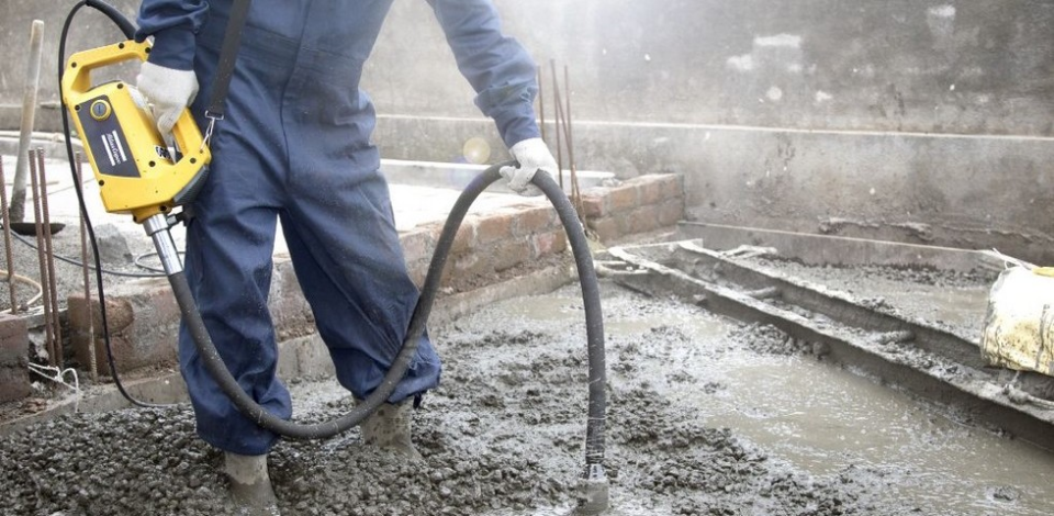AME1600 SUPERFLEX40 AT59 Omuz Askılı Beton Vibratörü